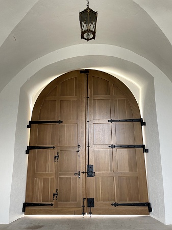 Ворота из массива