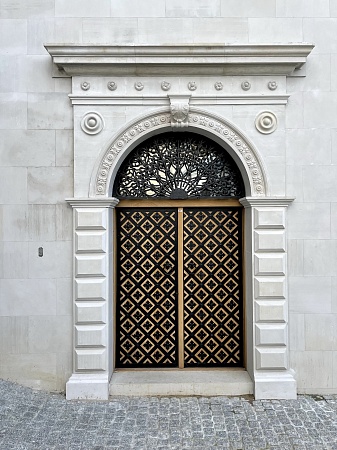 Ворота из массива