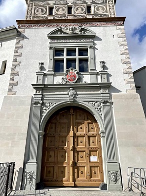 Ворота из массива